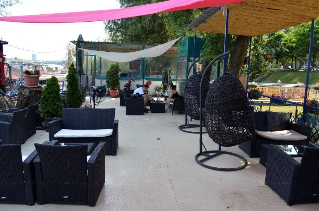 Splav Guest Hause Gusar Otel Belgrad Dış mekan fotoğraf