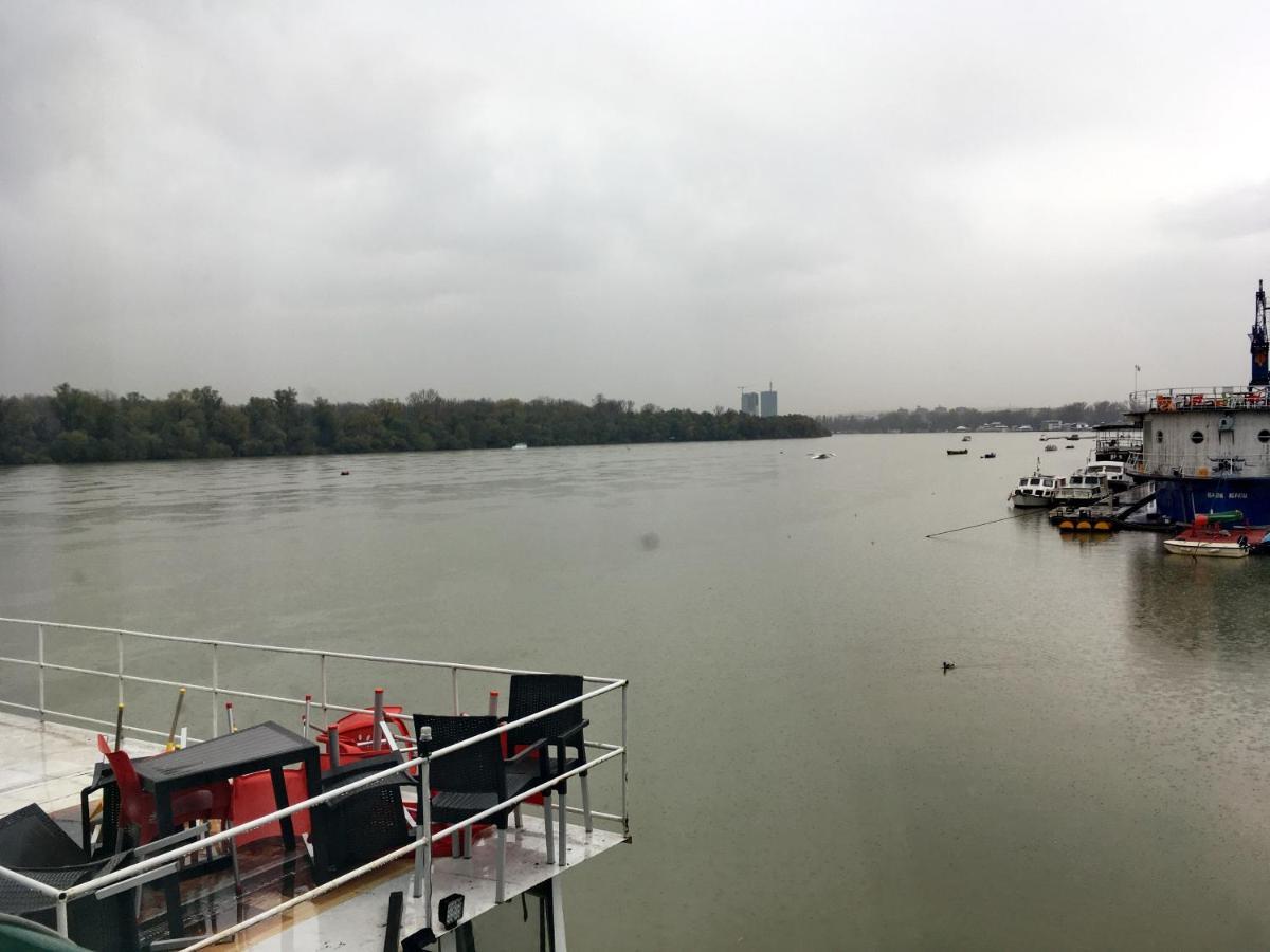 Splav Guest Hause Gusar Otel Belgrad Dış mekan fotoğraf